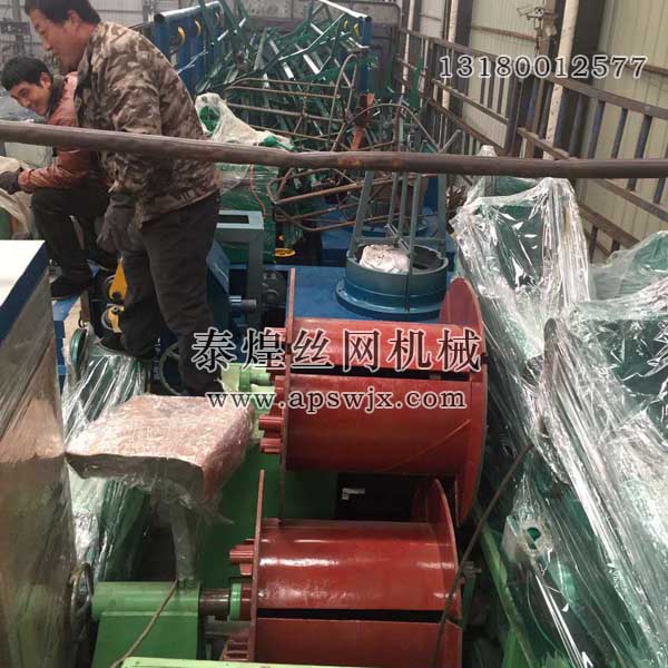 發(fā)往甘肅蘭州市的滑輪拉絲機(jī)正在發(fā)貨中